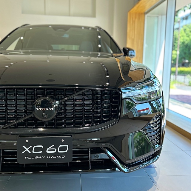 Volvo XC60 BLUCK EDITION・ Thanks Father'ｓ Day | ボルボ・カー 三鷹