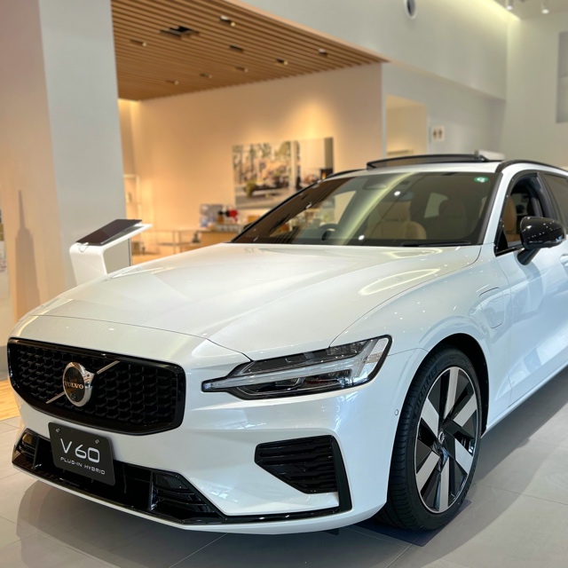 V60 Recharge Ultimate T6 AWD plug-in hybrid