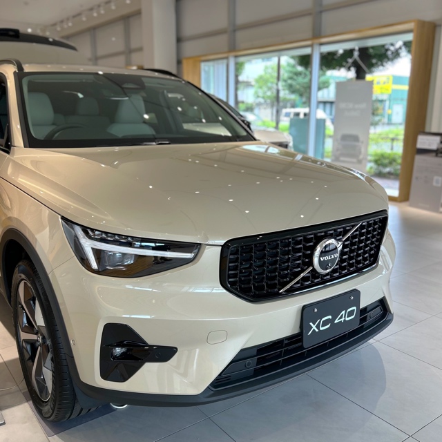 XC40 Ultra B4 AWD